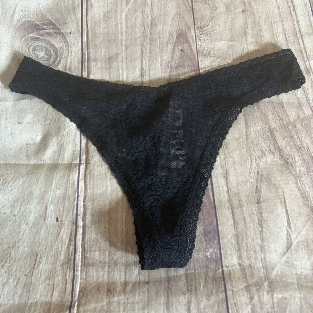 VICTORIA'S SECRET BLACK LEOPARD THONG / STRING PANTY WOMAN'S size M NEW WT